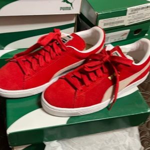 Puma.8.5.Red and White